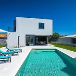 Moderna *