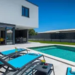 Casa de Férias Moderna *