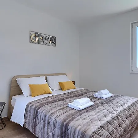 Holiday home Moderna Pula